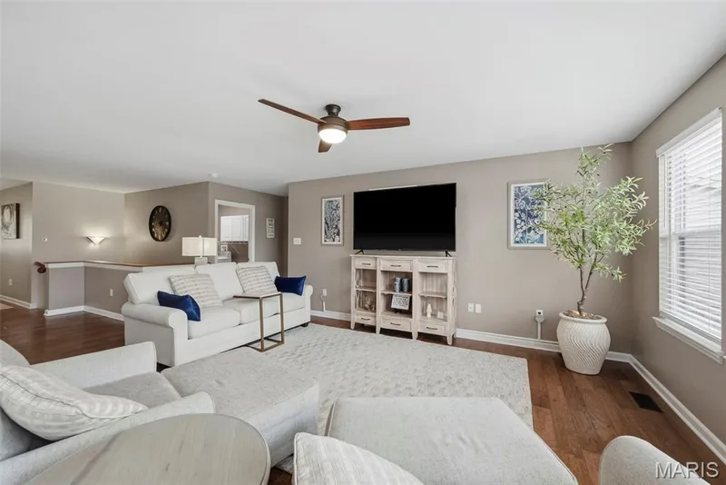 11 Lambeth Lane, Dardenne Prairie, MO 63368 — listing photo 15 of 74