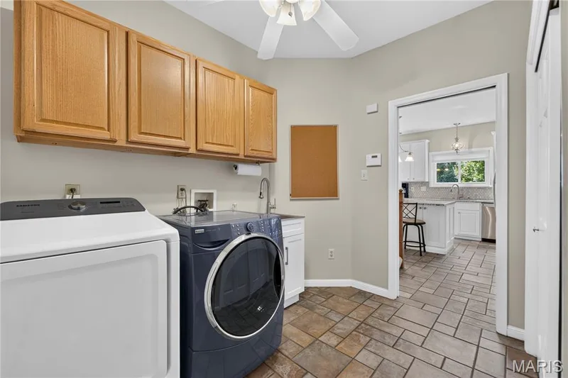 Laundry is located off of kitchen. — 947 Crown Pointe Estates Drive, Wildwood, MO 63021