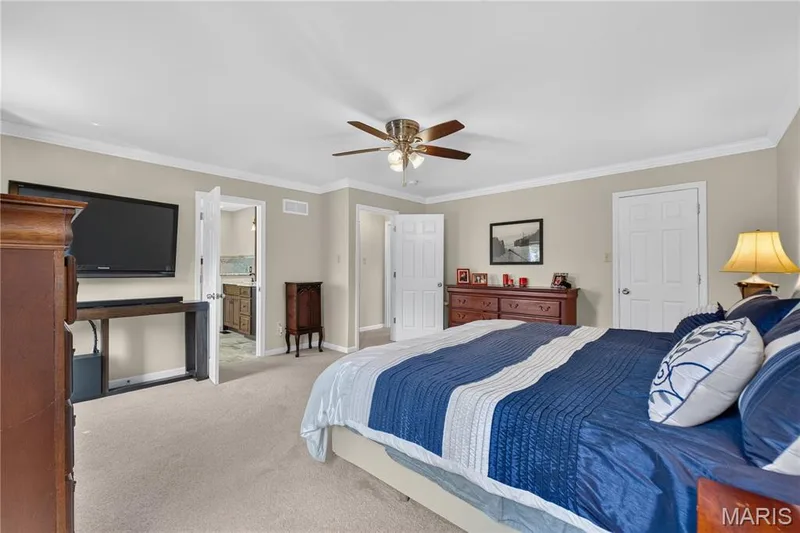 Large walk-in closet enhances this spacious primary suite. — 947 Crown Pointe Estates Drive, Wildwood, MO 63021