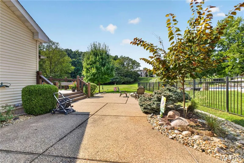 Walkway from front to back patio — 947 Crown Pointe Estates Drive, Wildwood, MO 63021