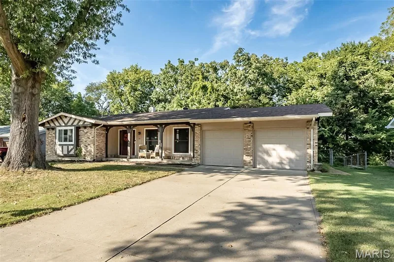 21 San Carlos Drive, St Charles, MO 63303 — listing photo 35 of 44