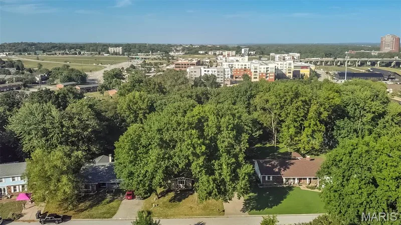 21 San Carlos Drive, St Charles, MO 63303 — listing photo 39 of 44