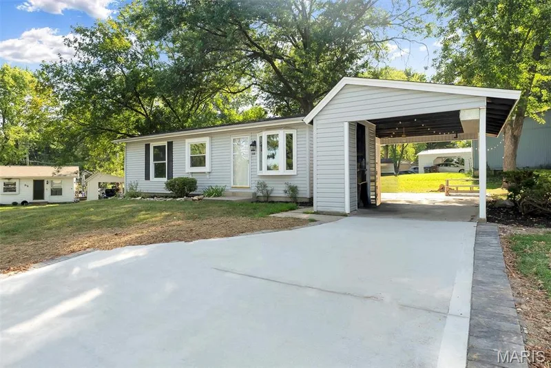 44 Orchard Hills Drive, St Peters, MO 63376 — listing photo 3 of 32