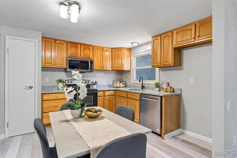 44 Orchard Hills Drive, St Peters, MO 63376 — listing photo 11 of 32