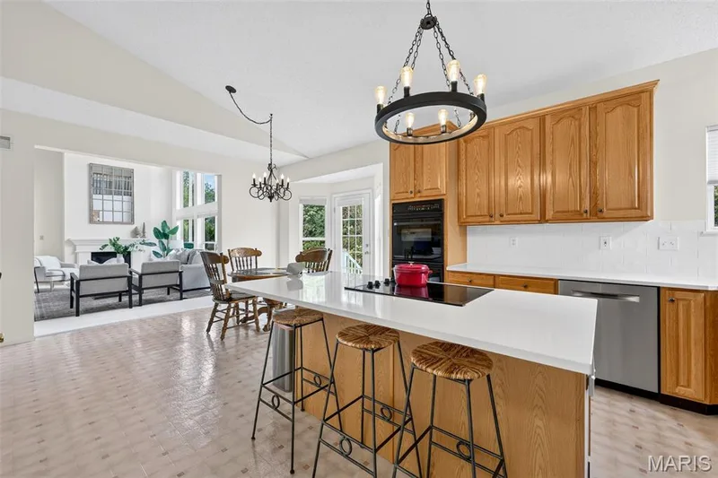 4 Big Country Circle, Dardenne Prairie, MO 63368 — listing photo 27 of 77