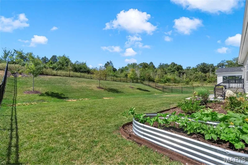 164 Cedarstone Drive, Dardenne Prairie, MO 63368 — listing photo 4 of 10