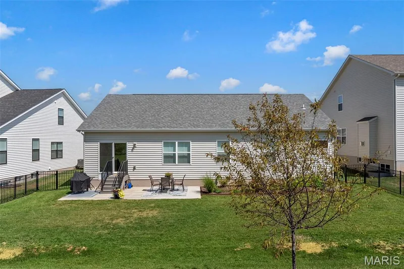 164 Cedarstone Drive, Dardenne Prairie, MO 63368 — listing photo 6 of 10