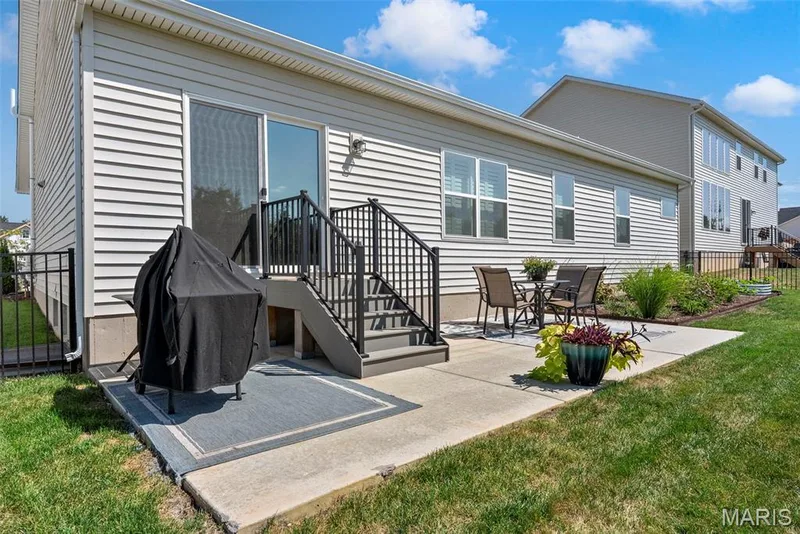 164 Cedarstone Drive, Dardenne Prairie, MO 63368 — listing photo 9 of 10