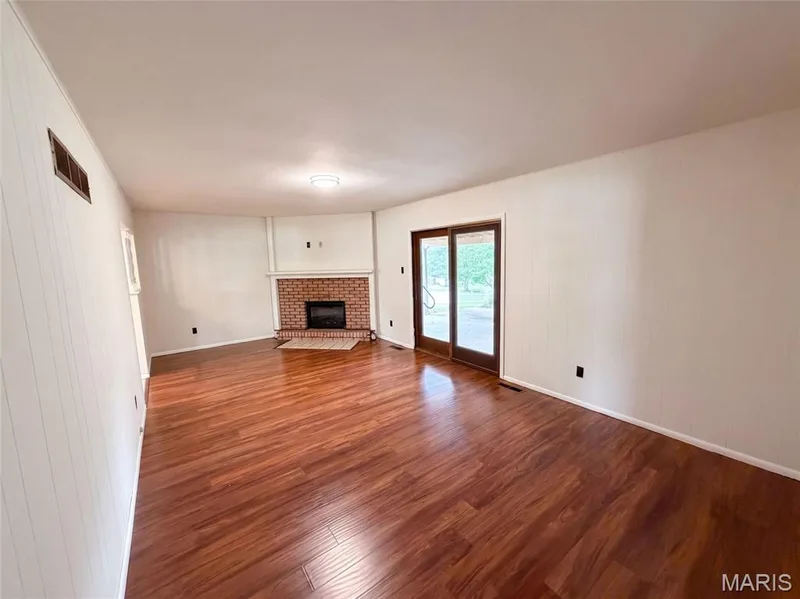 1621 Christy Drive, St Charles, MO 63303 — listing photo 9 of 17