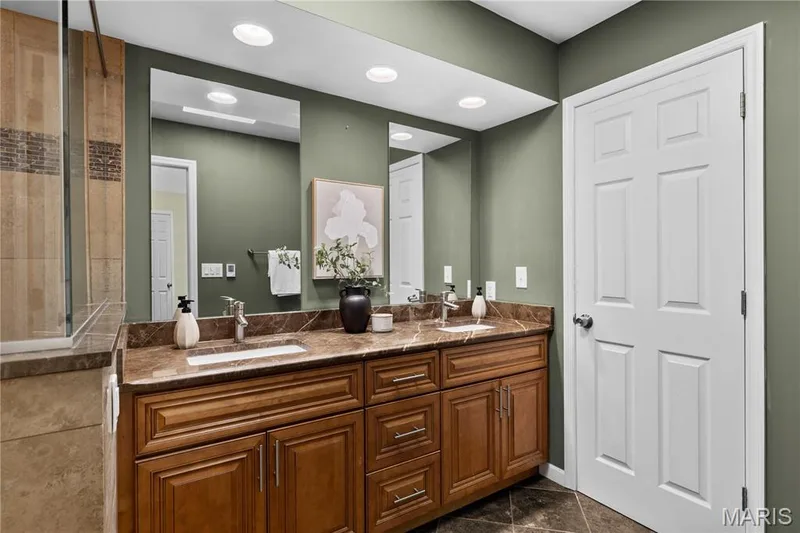 2079 Autumn Wood Drive, St Charles, MO 63303 — listing photo 15 of 35