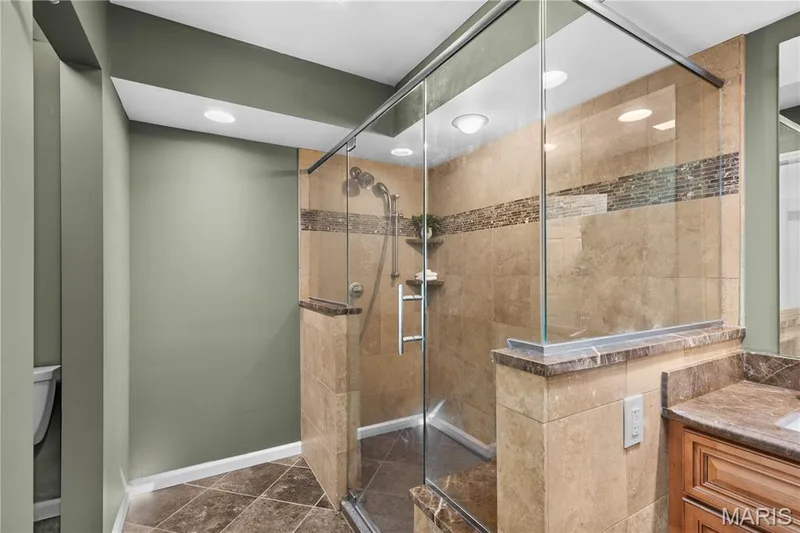 2079 Autumn Wood Drive, St Charles, MO 63303 — listing photo 17 of 35