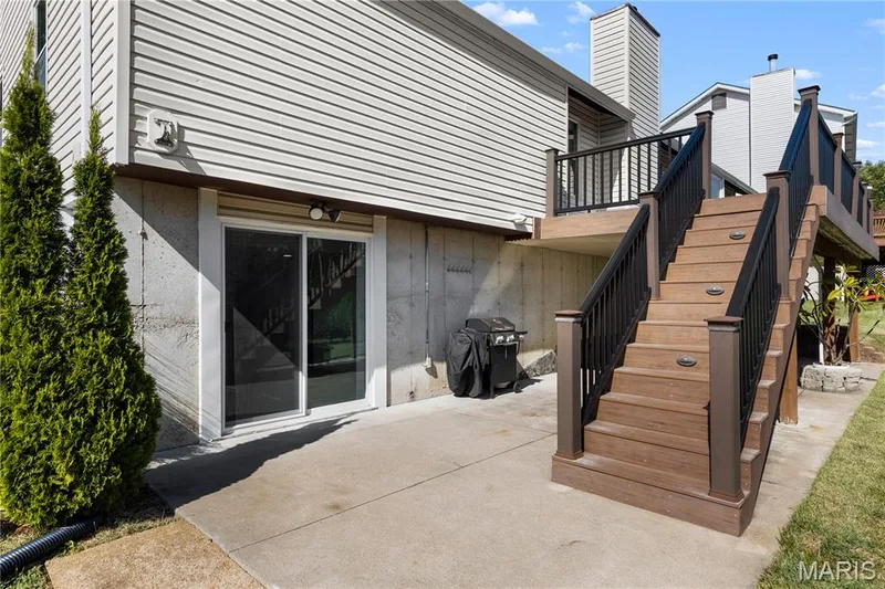 2079 Autumn Wood Drive, St Charles, MO 63303 — listing photo 28 of 35