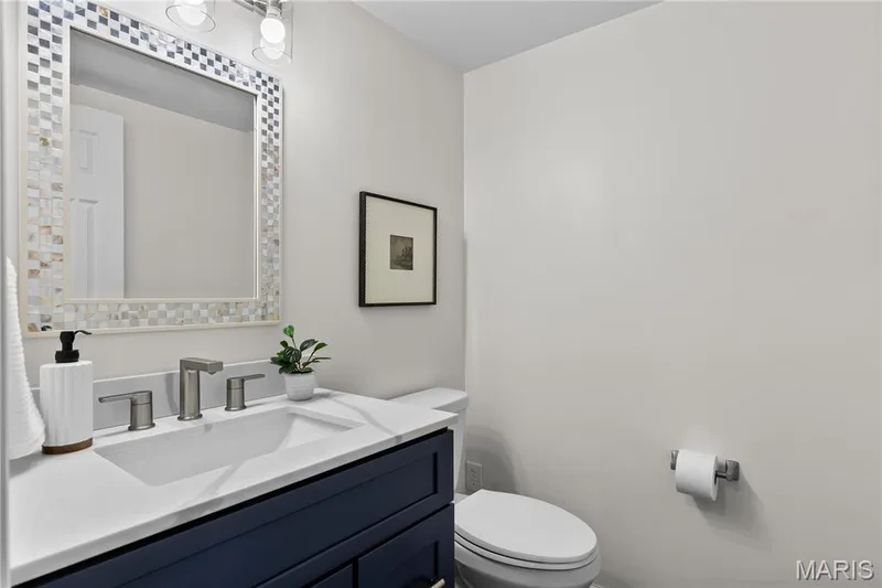 2079 Autumn Wood Drive, St Charles, MO 63303 — listing photo 30 of 35