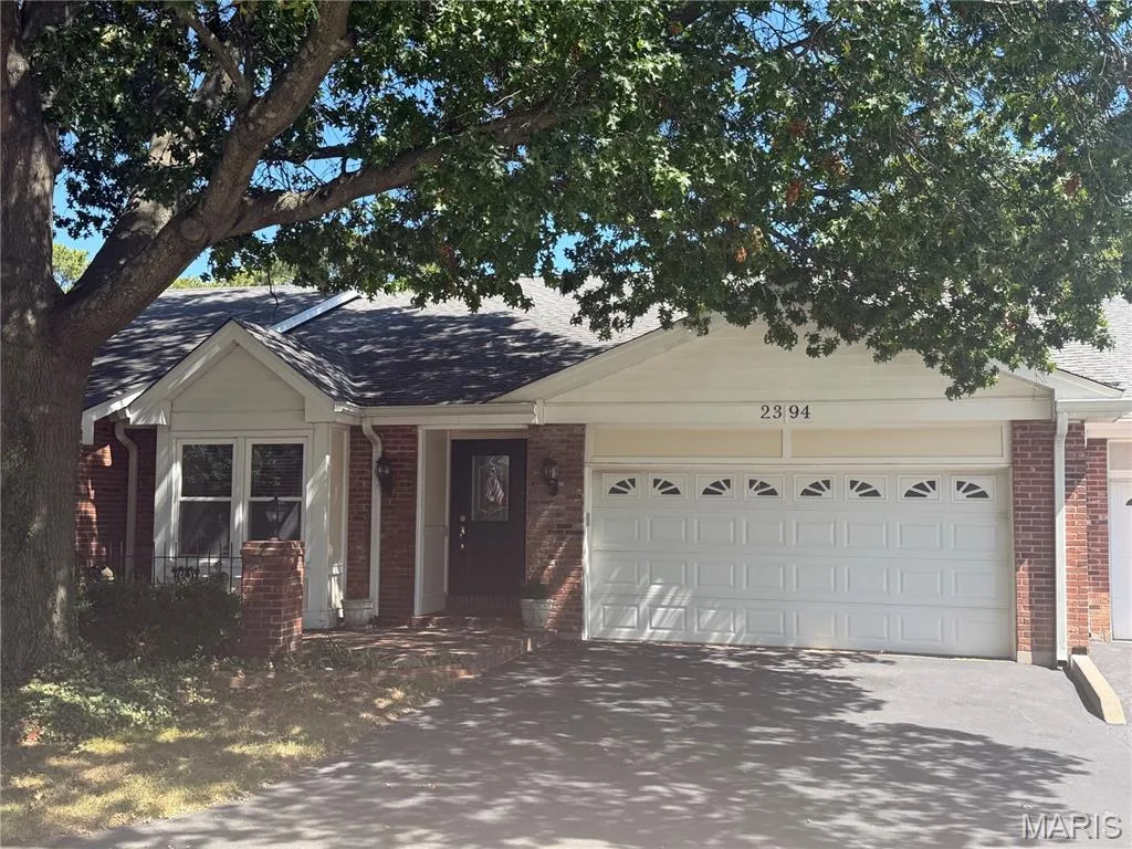 2394 Baxton Way, Chesterfield, MO 63017 — listing photo 1 of 1