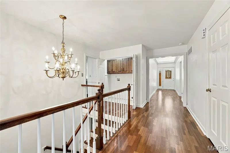 2394 Baxton Way, Chesterfield, MO 63017 — listing photo 3 of 40