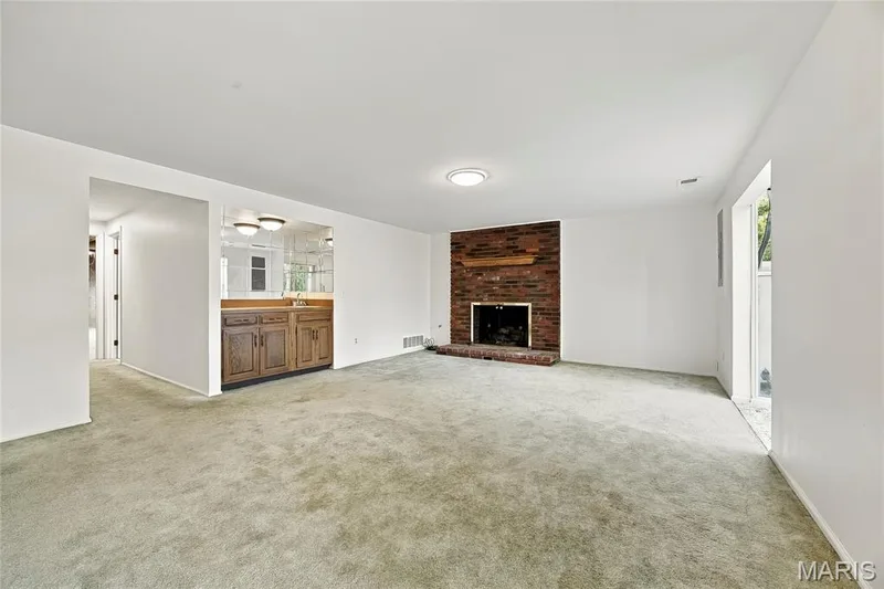 2394 Baxton Way, Chesterfield, MO 63017 — listing photo 21 of 40