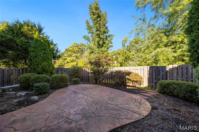2394 Baxton Way, Chesterfield, MO 63017 — listing photo 32 of 40