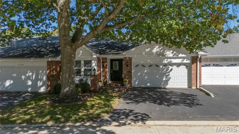 2394 Baxton Way, Chesterfield, MO 63017 — listing photo 35 of 40