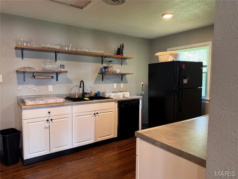 49 Circle Way, St Peters, MO 63376 — listing photo 2 of 22