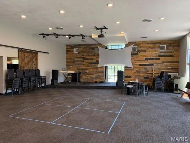 49 Circle Way, St Peters, MO 63376 — listing photo 3 of 22
