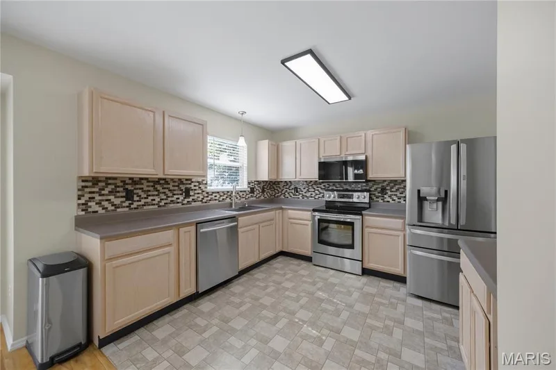 Kitchen — 64 Brimstone Corner, O'Fallon, MO 63366