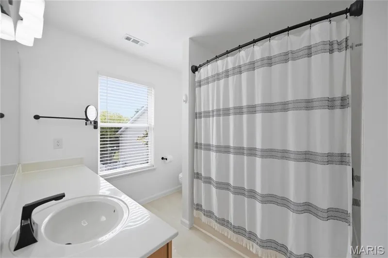 Primary Suite Bathroom — 64 Brimstone Corner, O'Fallon, MO 63366