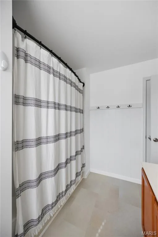 Primary Suite Bathroom — 64 Brimstone Corner, O'Fallon, MO 63366