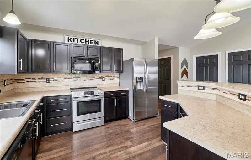 699 Springfield Drive, Wentzville, MO 63385 — listing photo 15 of 31