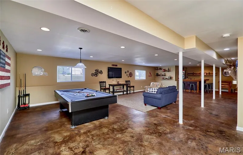 699 Springfield Drive, Wentzville, MO 63385 — listing photo 2 of 31