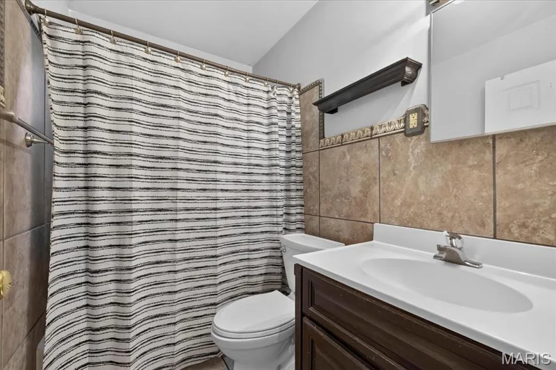 Bathroom (1) — 6 Saint Violet Drive, St Peters, MO 63376