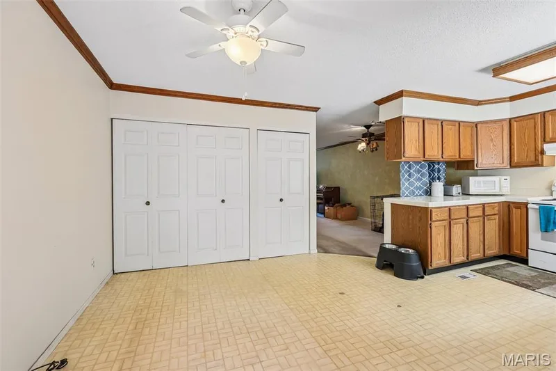 3012 Duclair Parkway #G, St Charles, MO 63303 — listing photo 9 of 34