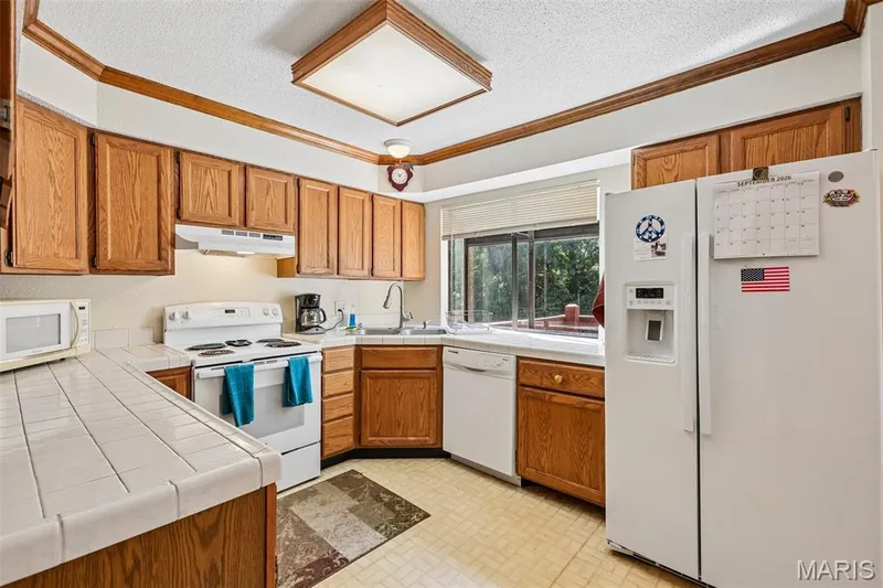 3012 Duclair Parkway #G, St Charles, MO 63303 — listing photo 11 of 34