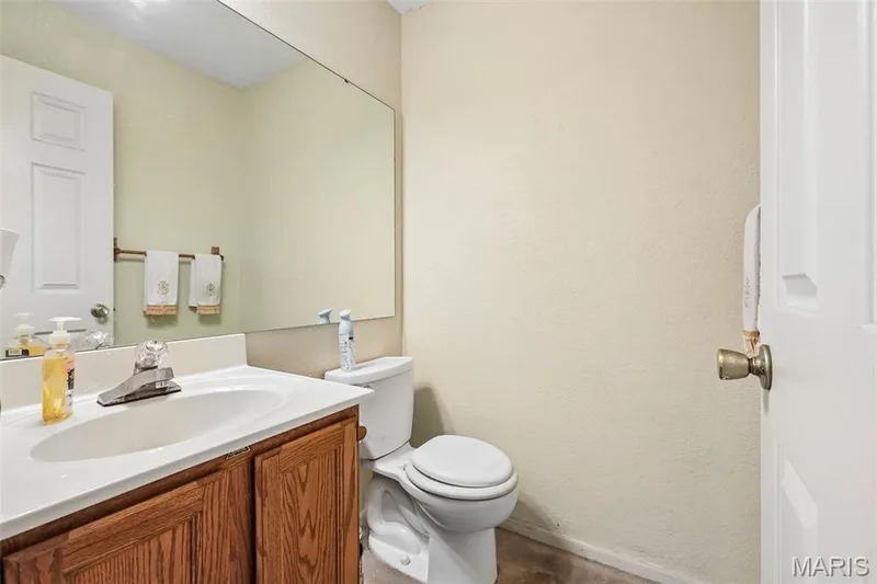 3012 Duclair Parkway #G, St Charles, MO 63303 — listing photo 14 of 34