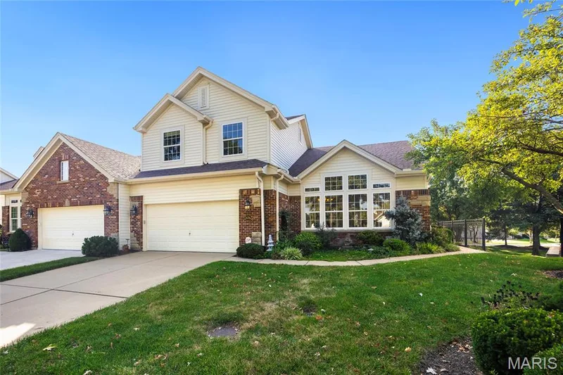 14762 Thornbird Manor Parkway, Chesterfield, MO 63017 — listing photo 29 of 35