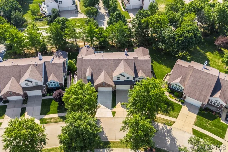 14762 Thornbird Manor Parkway, Chesterfield, MO 63017 — listing photo 31 of 35