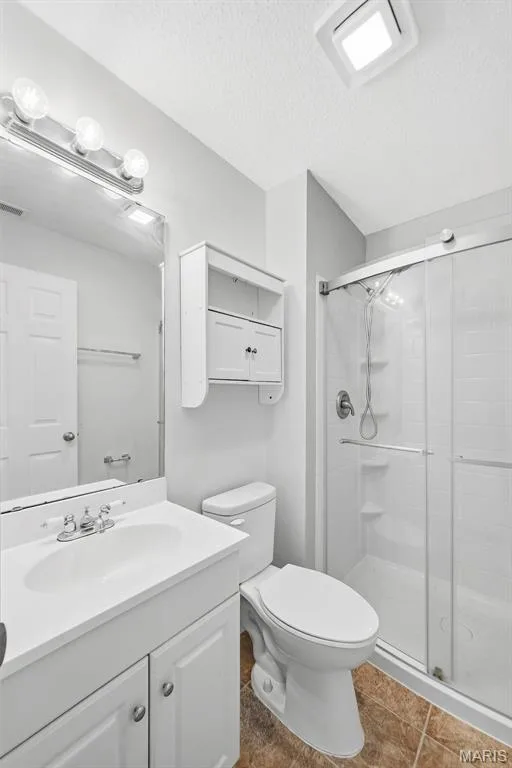 Primary bathroom — 773 Delray Drive #D, St Peters, MO 63376