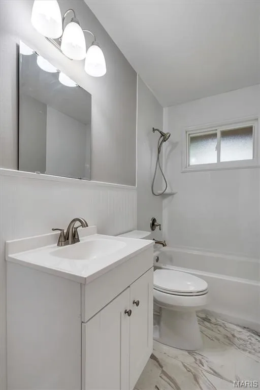 110 Paula Drive, St Charles, MO 63301 — listing photo 7 of 29