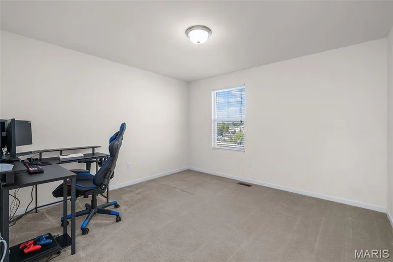 Recessed window with horizontal blinds — 543 Country Chase Drive, Lake St. Louis, MO 63367