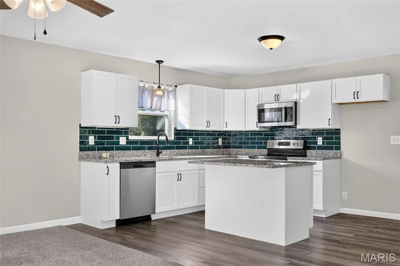 825 Highway WW, Foristell, MO 63348 — listing photo 16 of 60