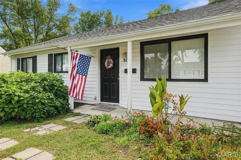 512 Eggering Drive, O'Fallon, MO 63366 — listing photo 6 of 25