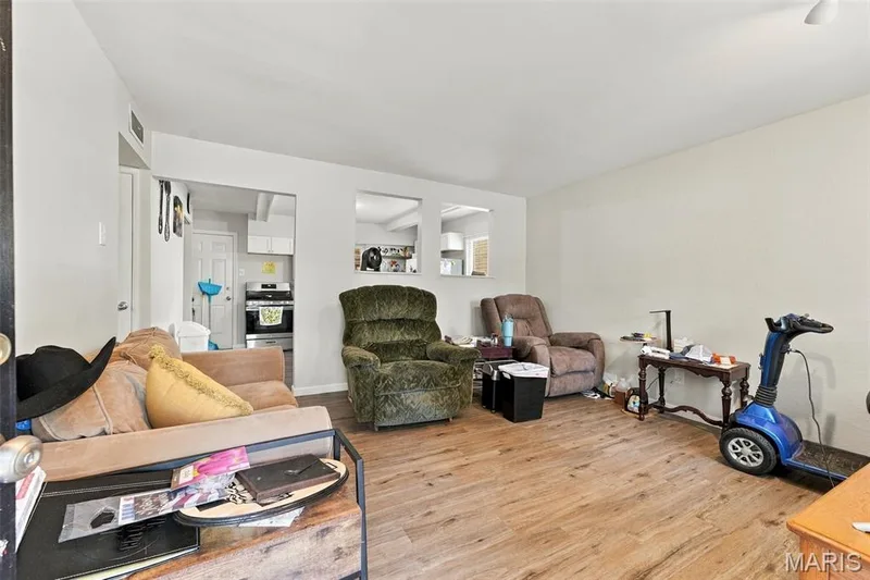 512 Eggering Drive, O'Fallon, MO 63366 — listing photo 7 of 25