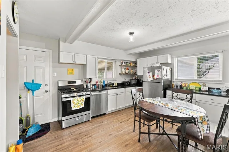 512 Eggering Drive, O'Fallon, MO 63366 — listing photo 11 of 25