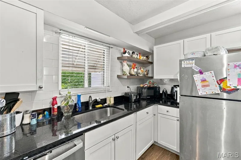 512 Eggering Drive, O'Fallon, MO 63366 — listing photo 13 of 25