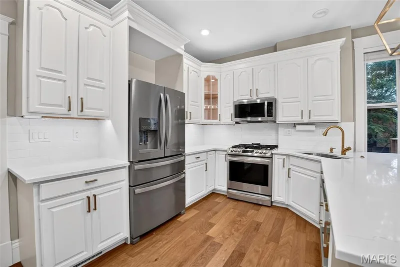 552 Clark Street, St Charles, MO 63301 — listing photo 14 of 69