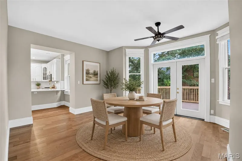 552 Clark Street, St Charles, MO 63301 — listing photo 16 of 69