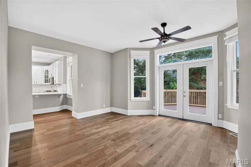 552 Clark Street, St Charles, MO 63301 — listing photo 17 of 69