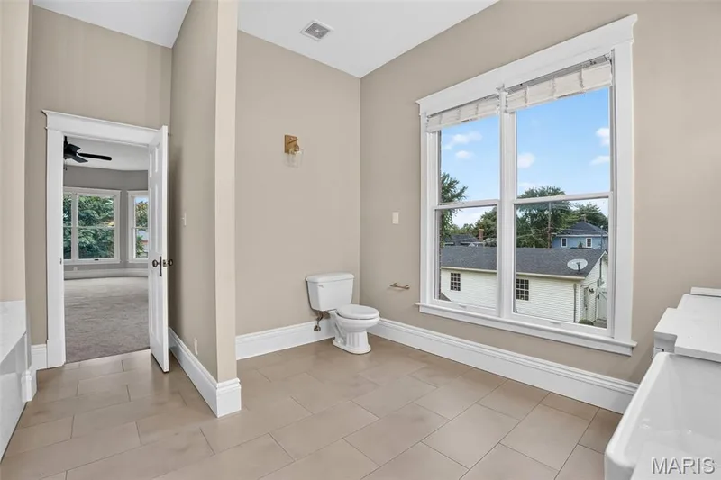 552 Clark Street, St Charles, MO 63301 — listing photo 35 of 69