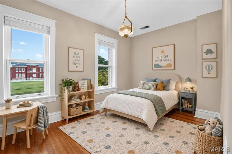 552 Clark Street, St Charles, MO 63301 — listing photo 38 of 69