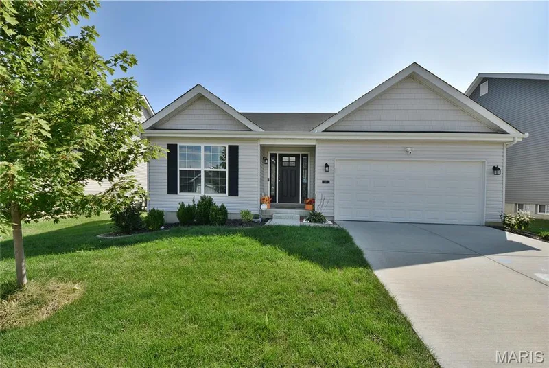 112 Wholesome Way, St Charles, MO — listing photo 1