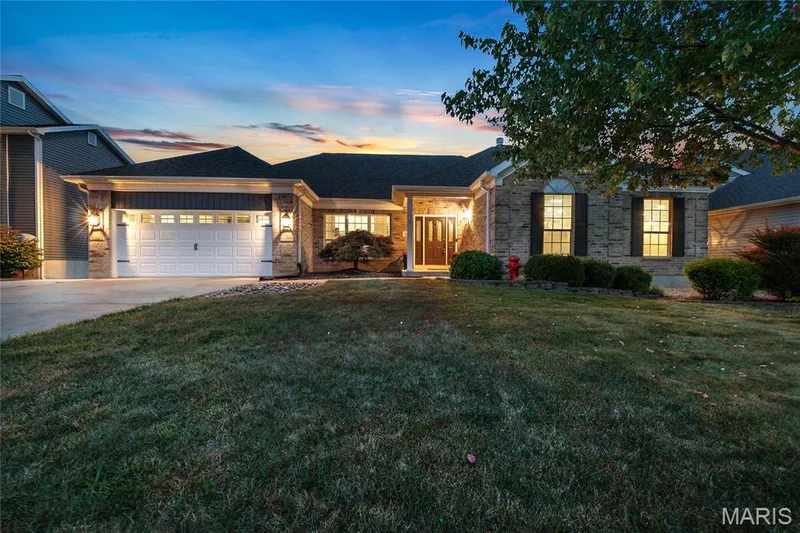 314 Pleasant Meadows Drive, Wentzville, MO β listing photo 1